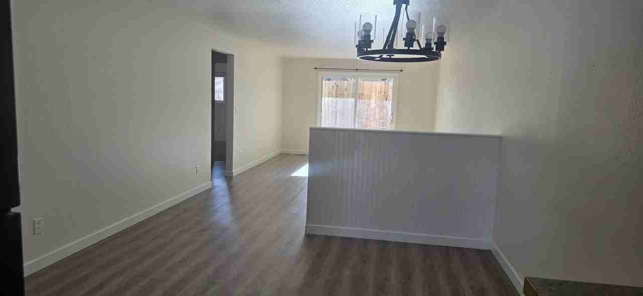 1806 Nw 8th St - Photo 5 of 13