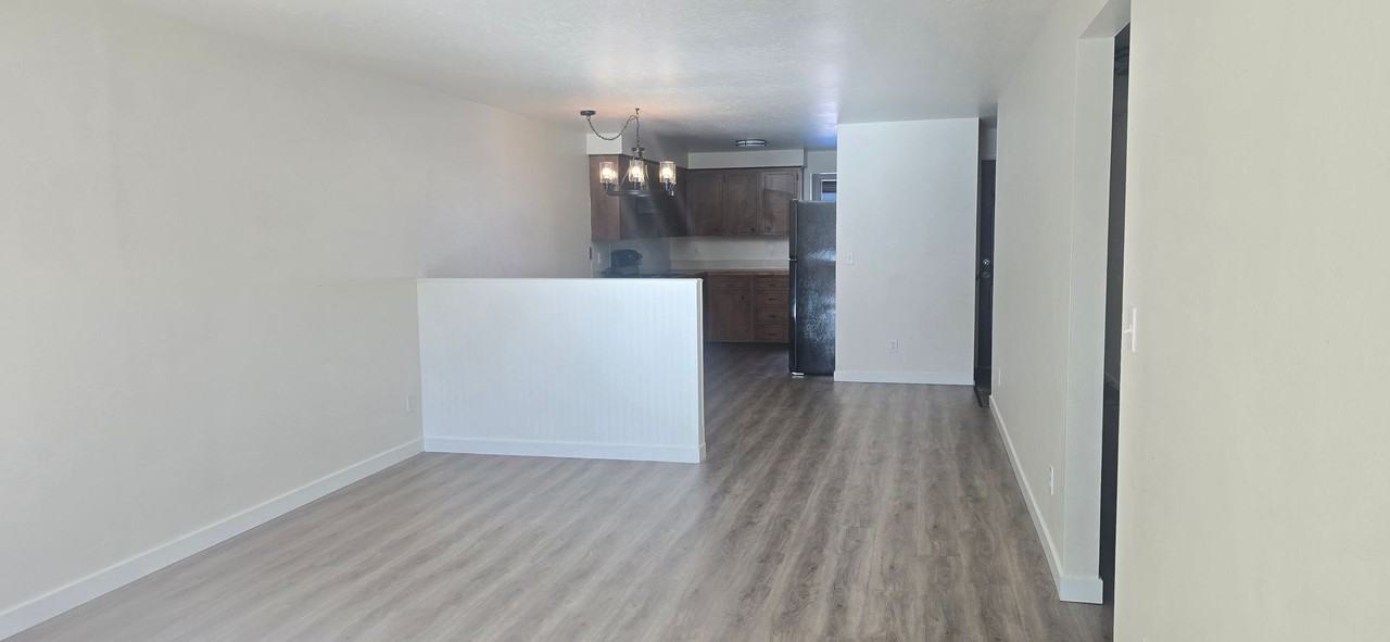 1806 Nw 8th St - Photo 6 of 13