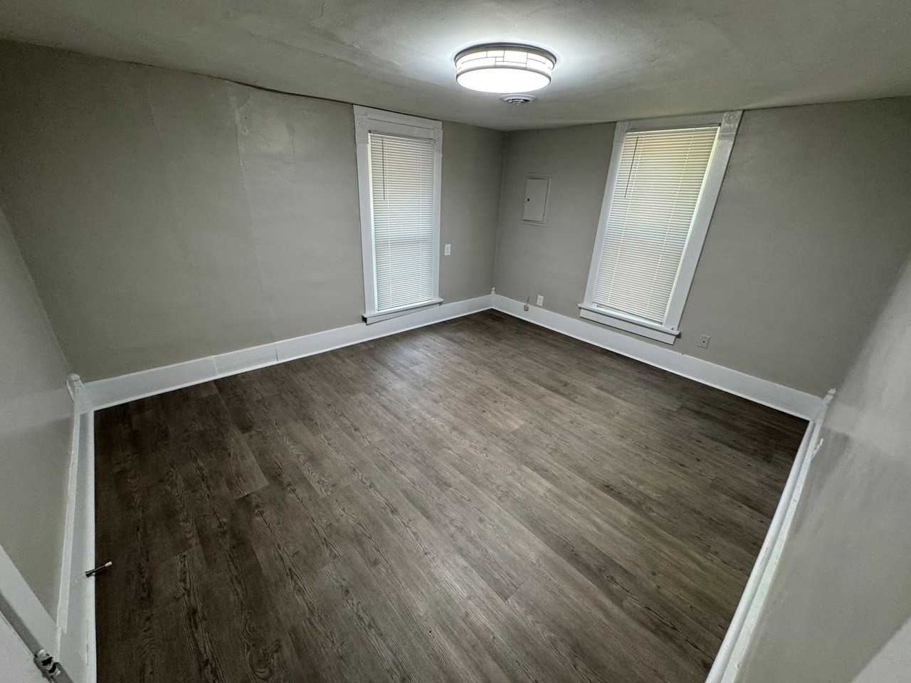 1601 Hart St--PINEAPPLE - Photo 4 of 4