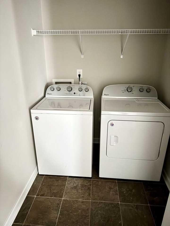 304 Harrison Ln - Photo 6 of 11