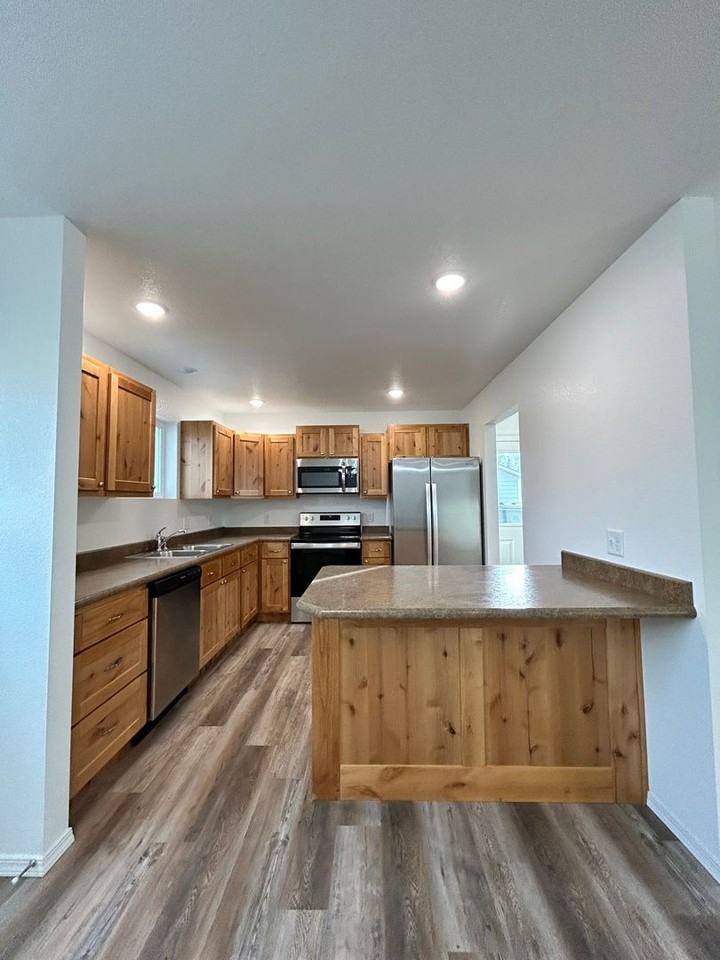 595 Creek Hollow Way - Photo 2 of 35