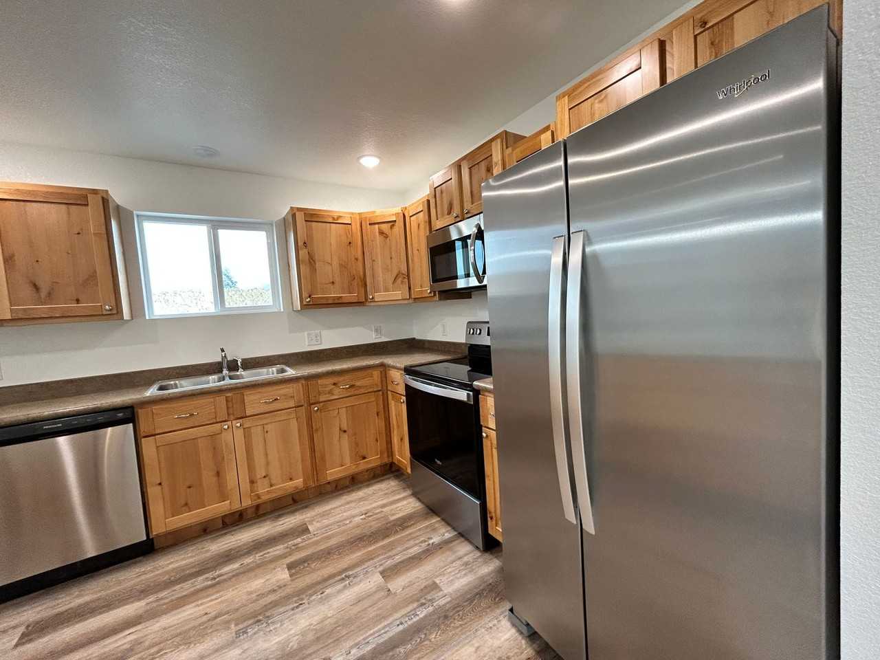 595 Creek Hollow Way - Photo 4 of 35