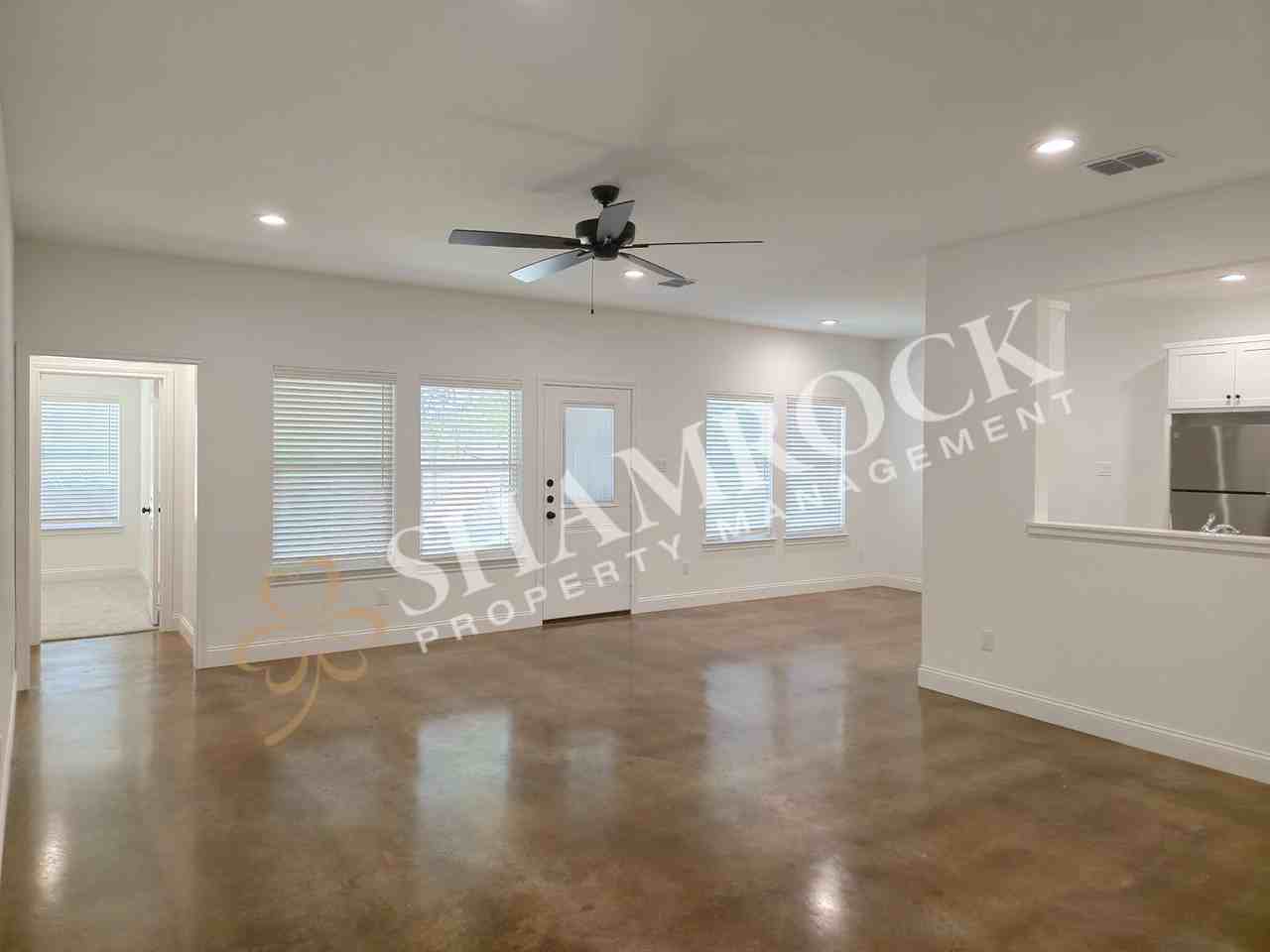 157 W Windmill Way - Photo 2 of 16