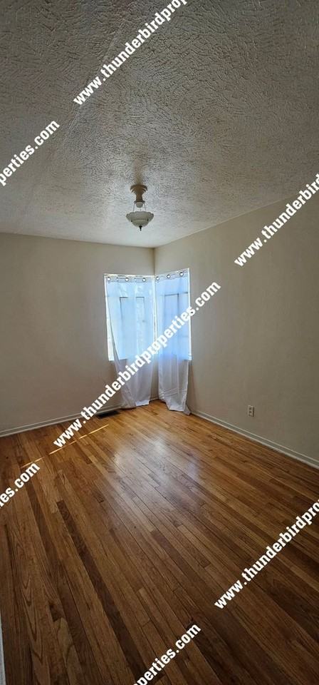 2134 Coal Pl Se - Photo 3 of 9