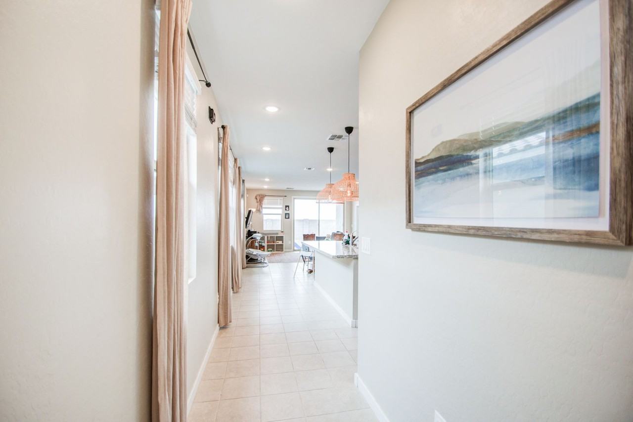 21765 N Rummler Ln - Photo 4 of 37