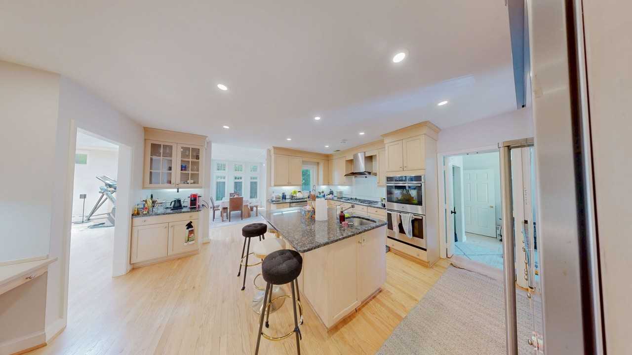 8403 Bradmoor Dr - Photo 2 of 19