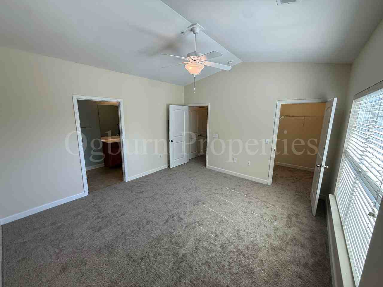 4455 Brassfield Dr - Photo 7 of 14