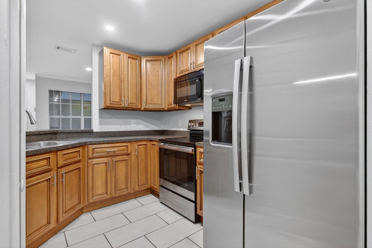 100 Ironwood Dr #133 - Photo 6 of 27