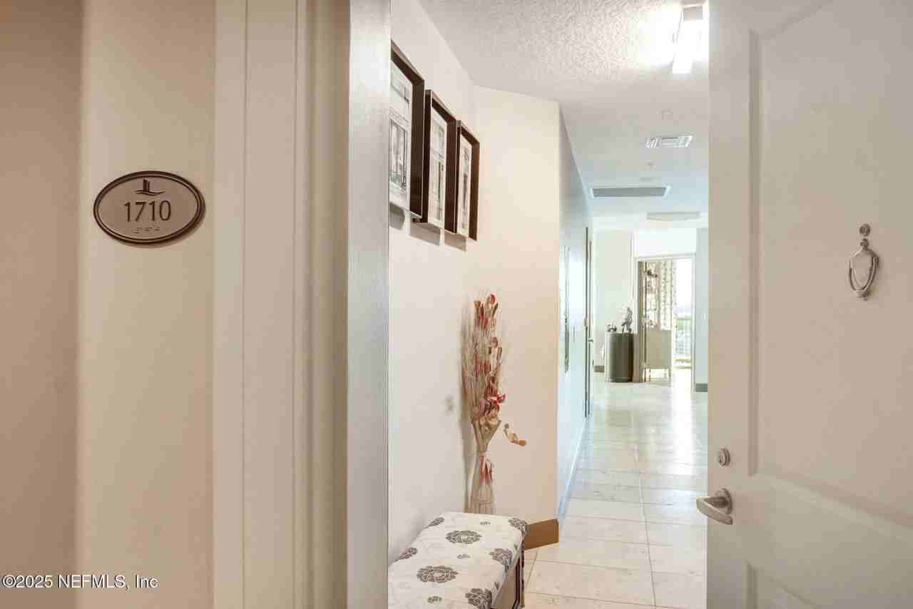 1431 Riverplace Blvd #1710 - Photo 3 of 49