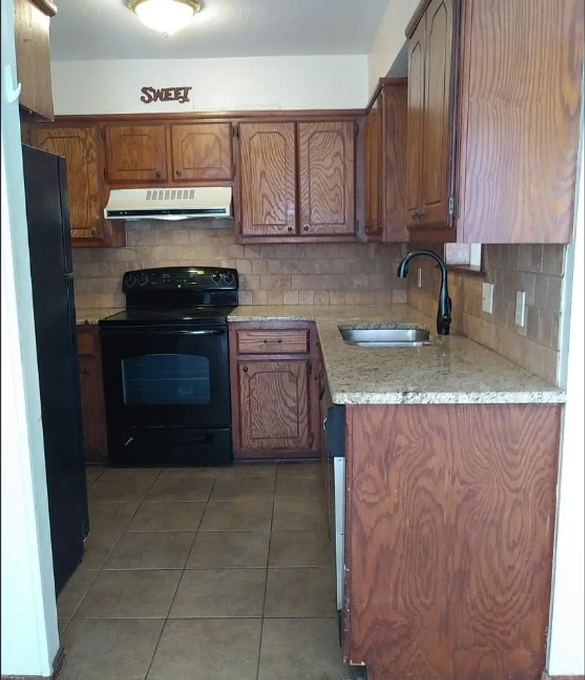 4107 Heritage Place Dr - Photo 3 of 7