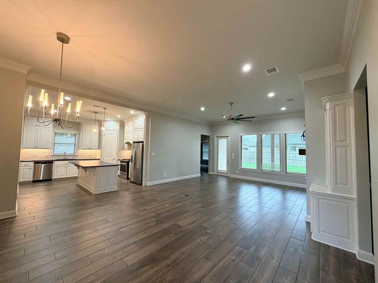 5116 Tensas Dr - Photo 3 of 28