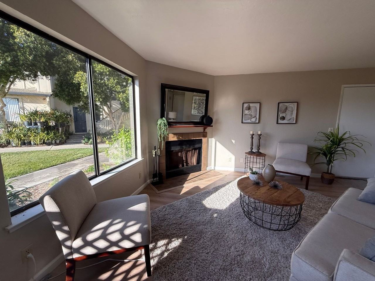 253 Green Meadow Dr - Photo 3 of 16