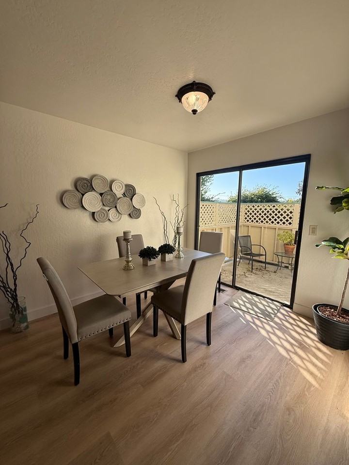 253 Green Meadow Dr - Photo 6 of 16