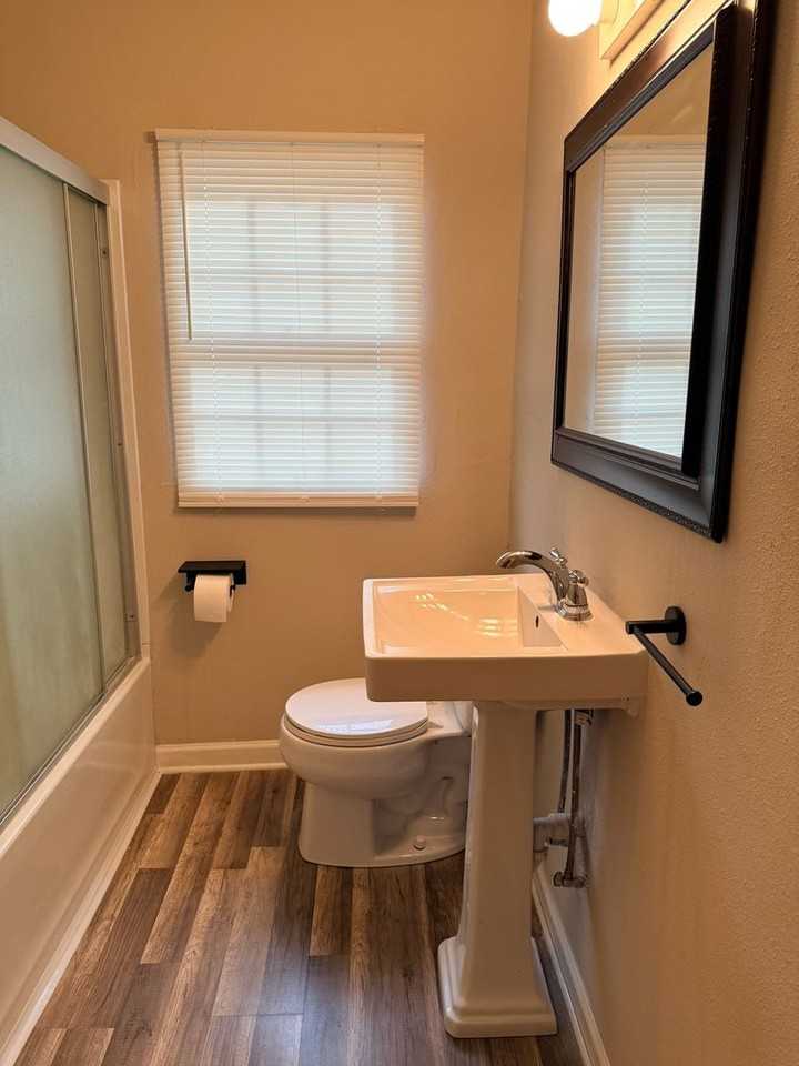 2078 Woodside St - Photo 6 of 11
