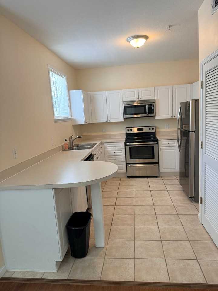 411 Water St - Photo 2 of 7