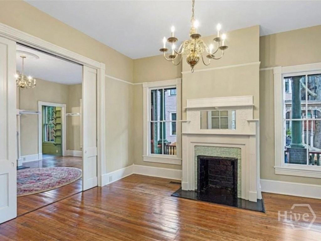 212 W 40th St - Photo 4 of 21