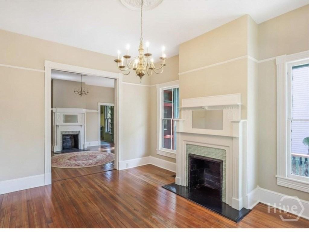 212 W 40th St - Photo 5 of 21