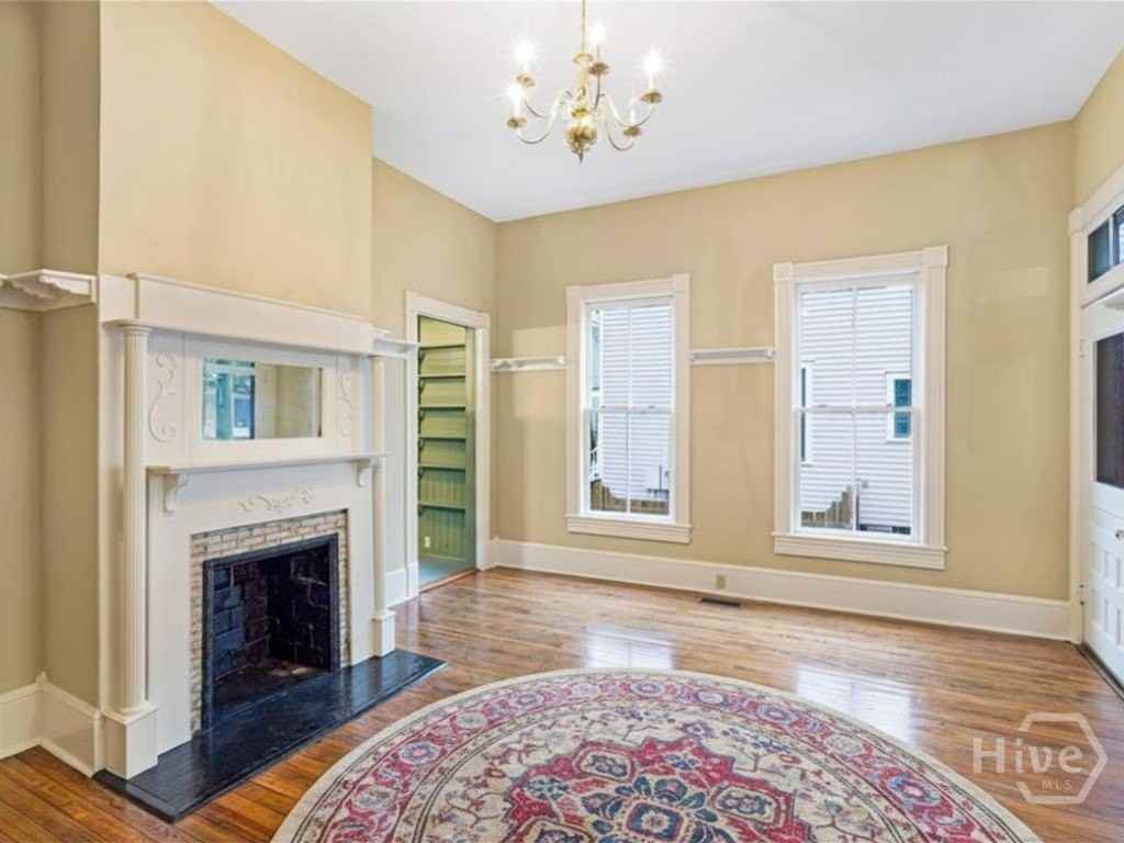 212 W 40th St - Photo 6 of 21