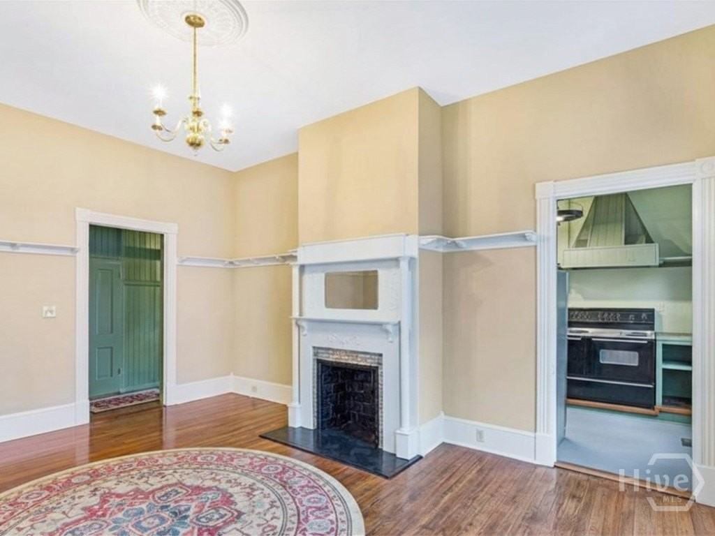 212 W 40th St - Photo 7 of 21