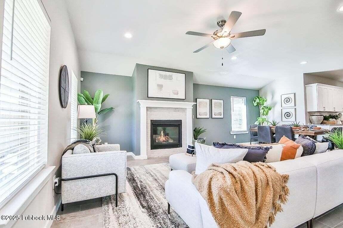 324 Ranger St - Photo 2 of 12