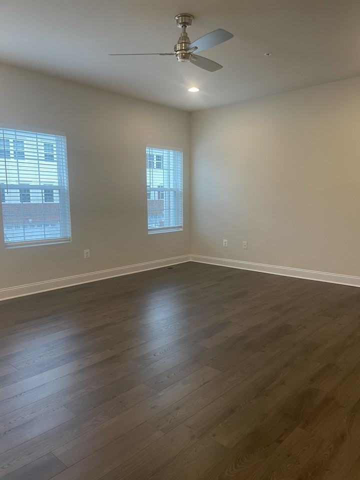 1527 Witchhazel Cir #1 - Photo 5 of 17