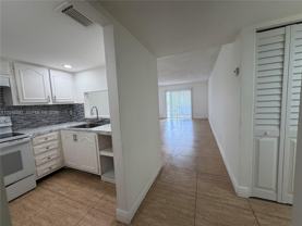 13685 Ne 10th Ave #304 - Photo 1 of 1