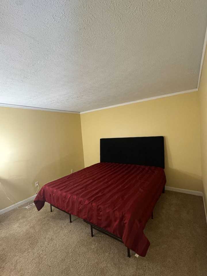 Five Oaks Dr - Photo 6 of 13