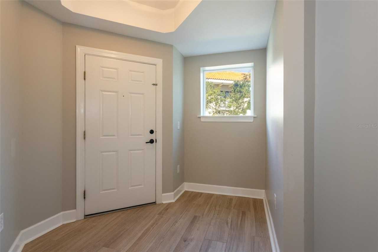 300 Bella Harbor Ct - Photo 2 of 39