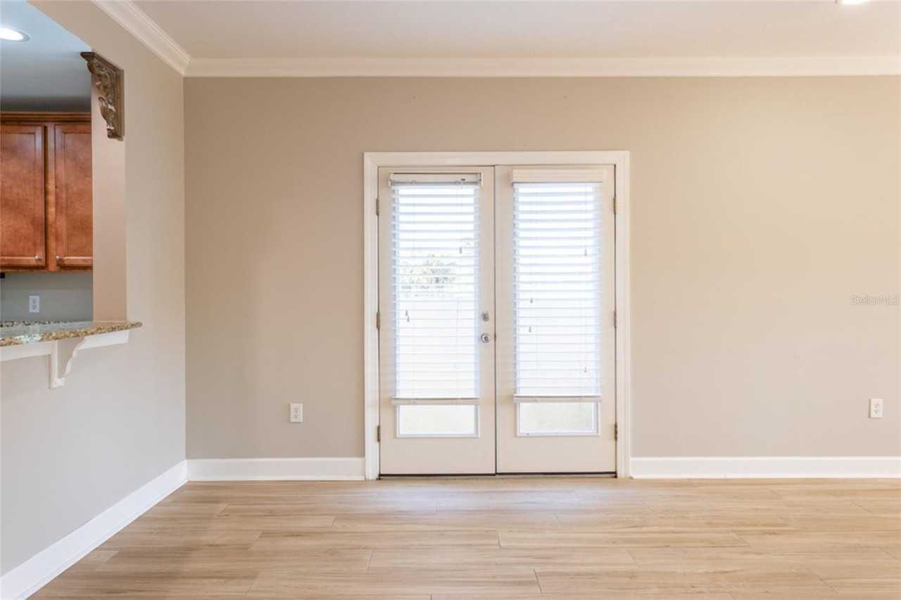 300 Bella Harbor Ct - Photo 6 of 39