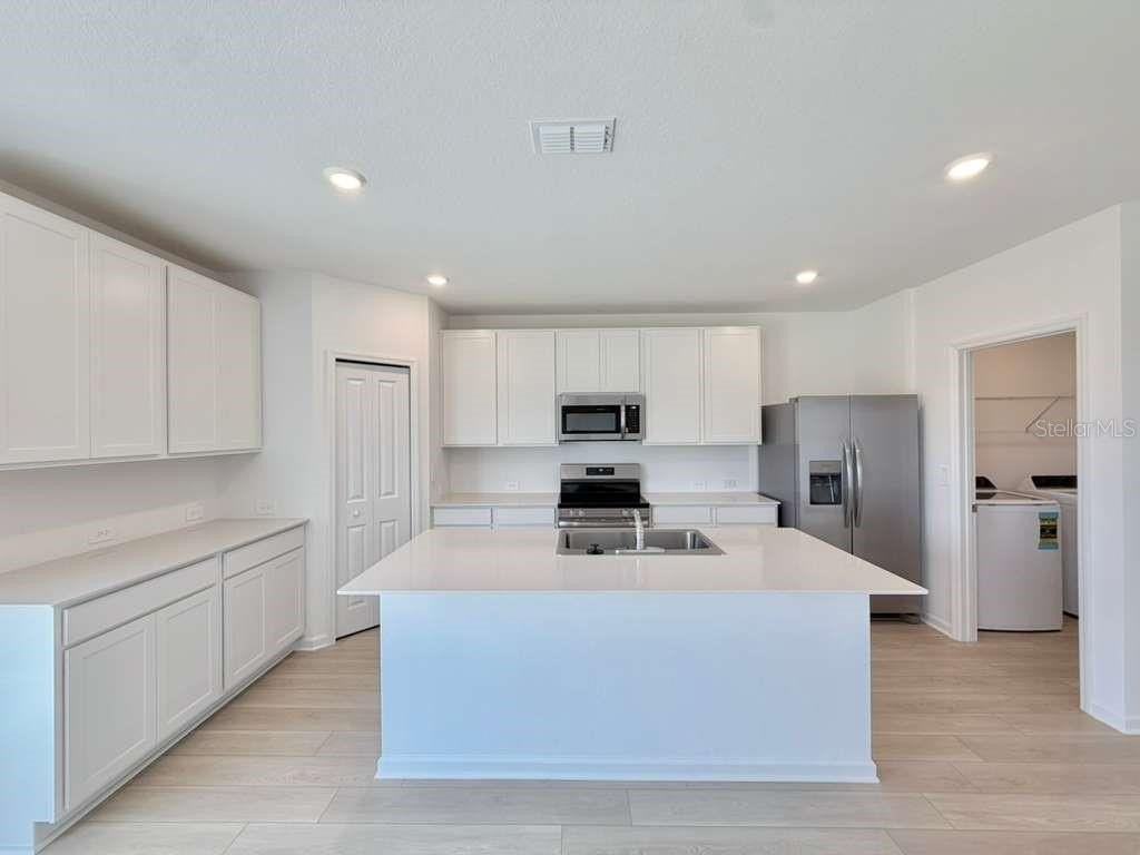 6472 Domizio Dr - Photo 5 of 27