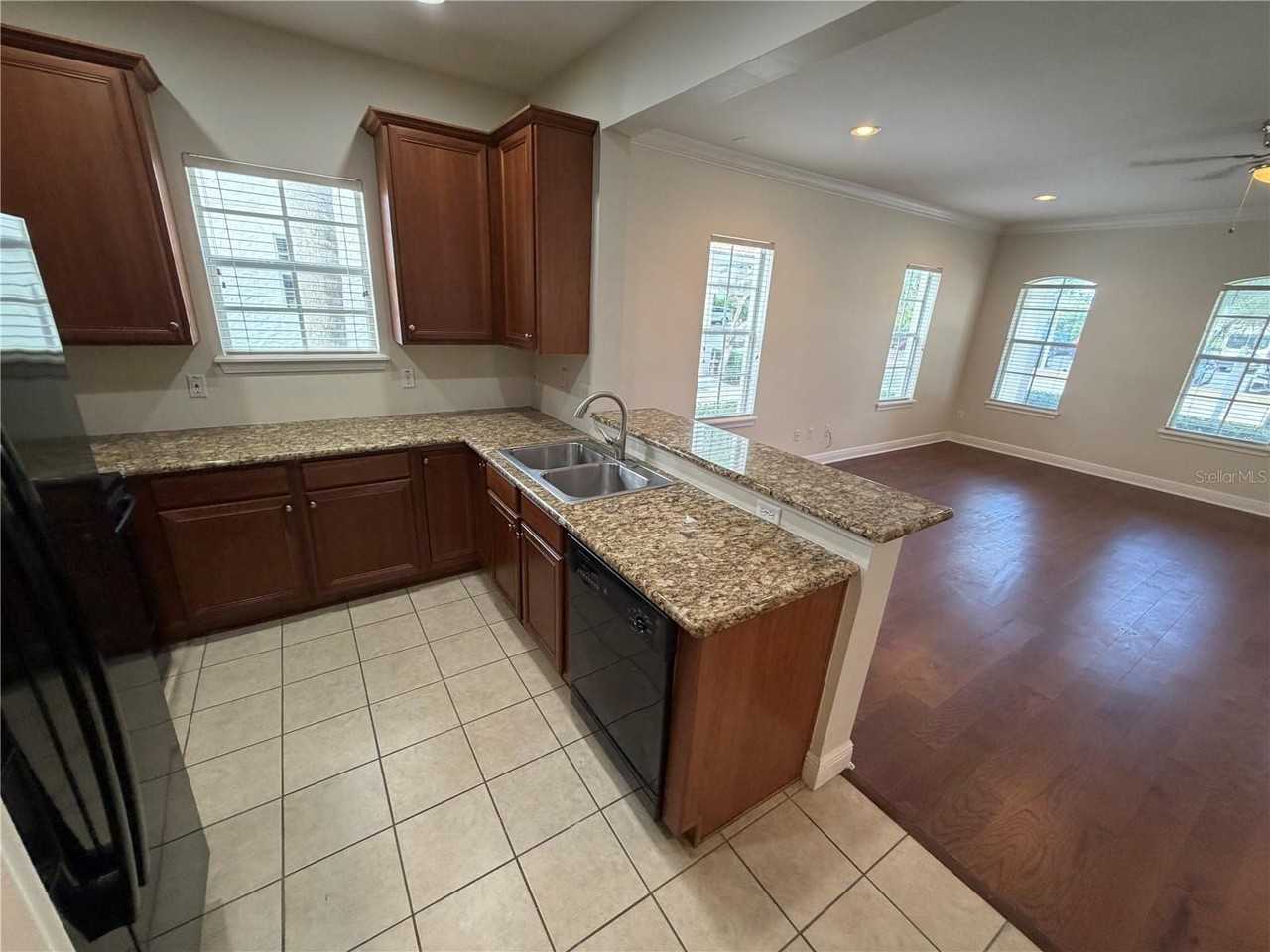 3400 Golfview Blvd #A - Photo 5 of 28