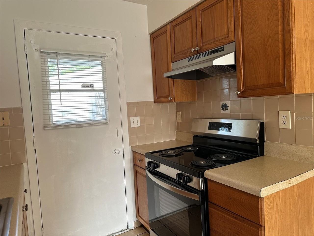 452 89th Ave N - Photo 6 of 12