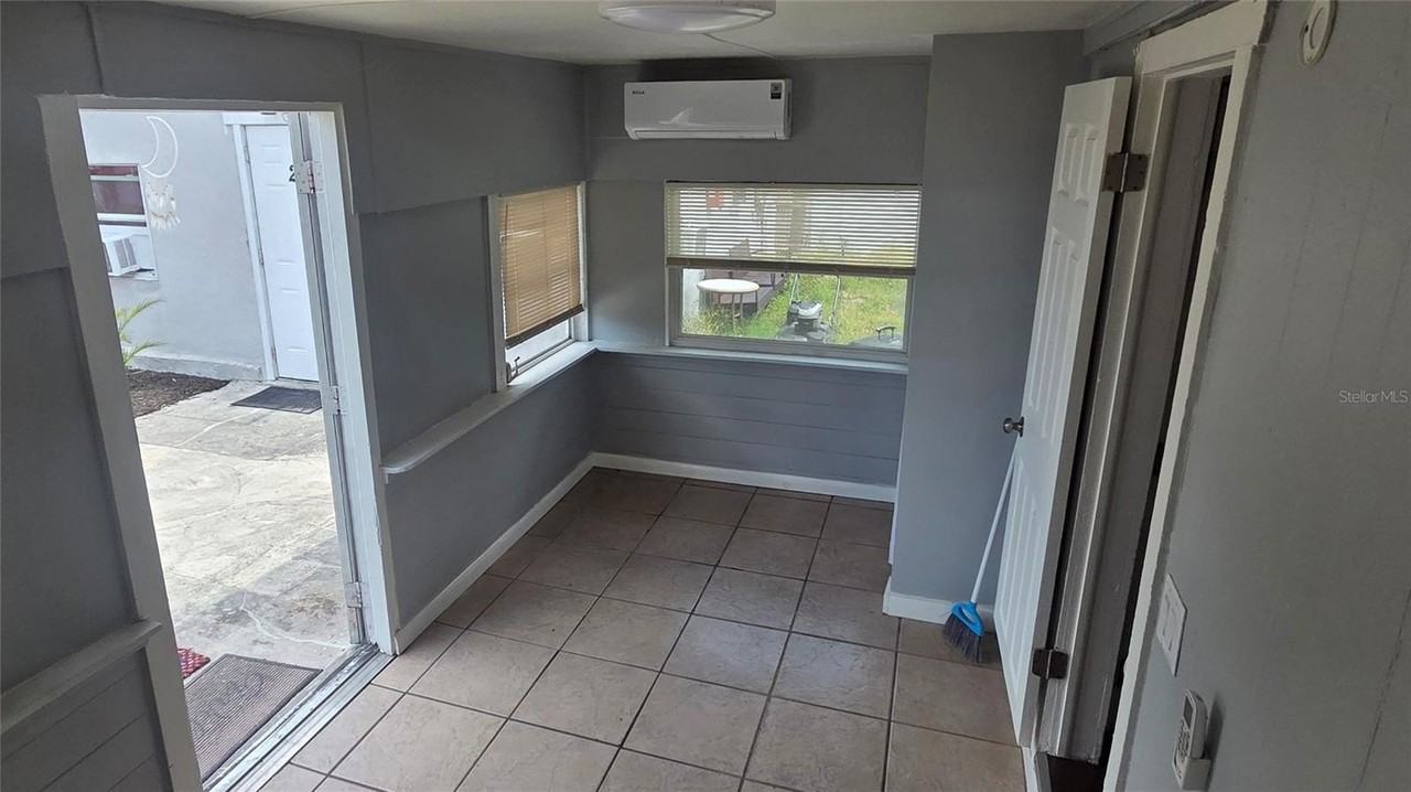 5475 42nd St N #1 - Photo 3 of 11