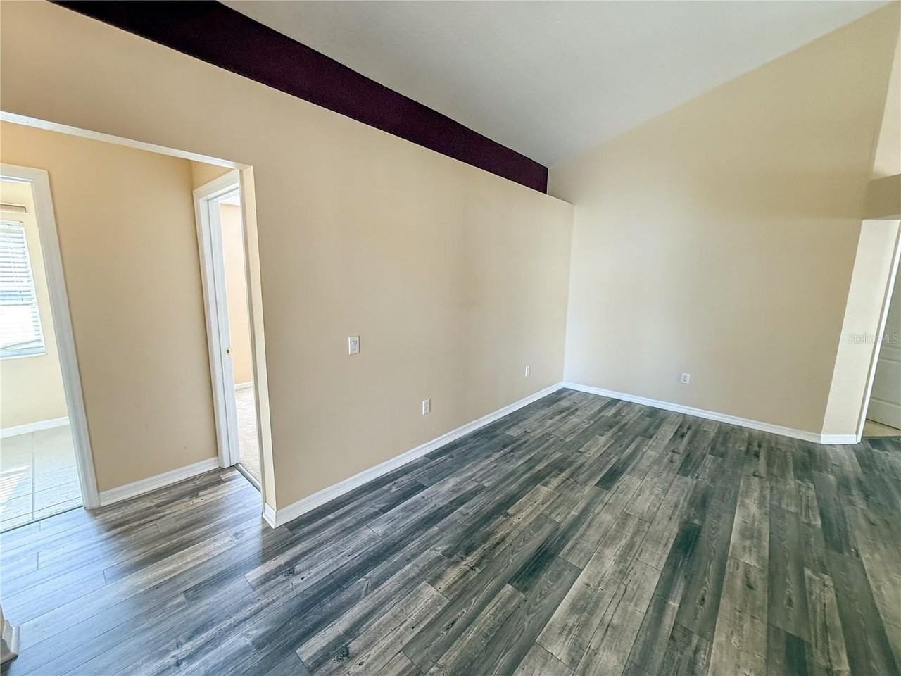 13047 Bridleford Dr - Photo 5 of 33