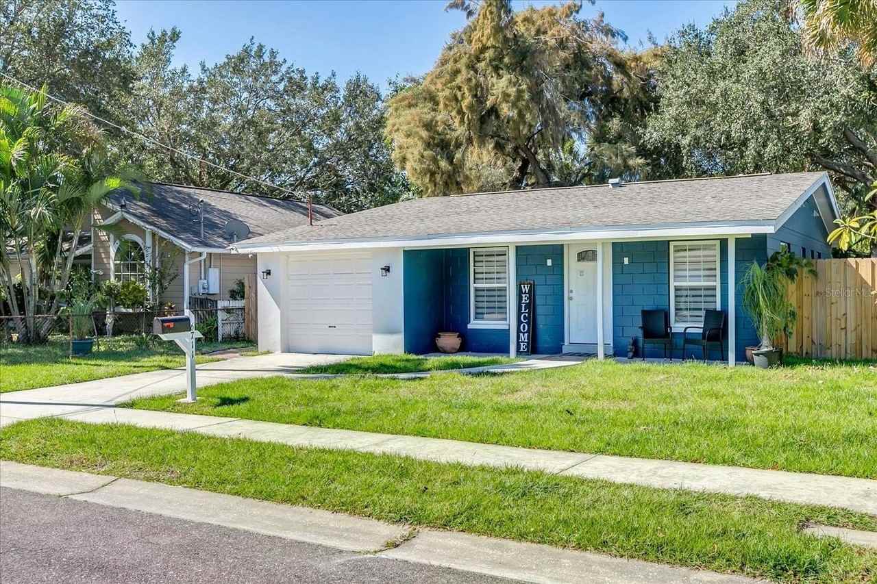 6711 S Cortez St - Photo 2 of 32