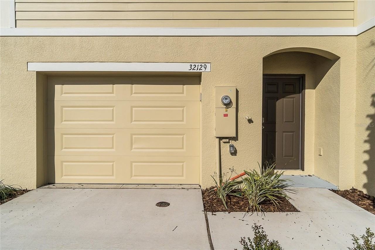 32129 Pond Apple Bnd - Photo 2 of 28