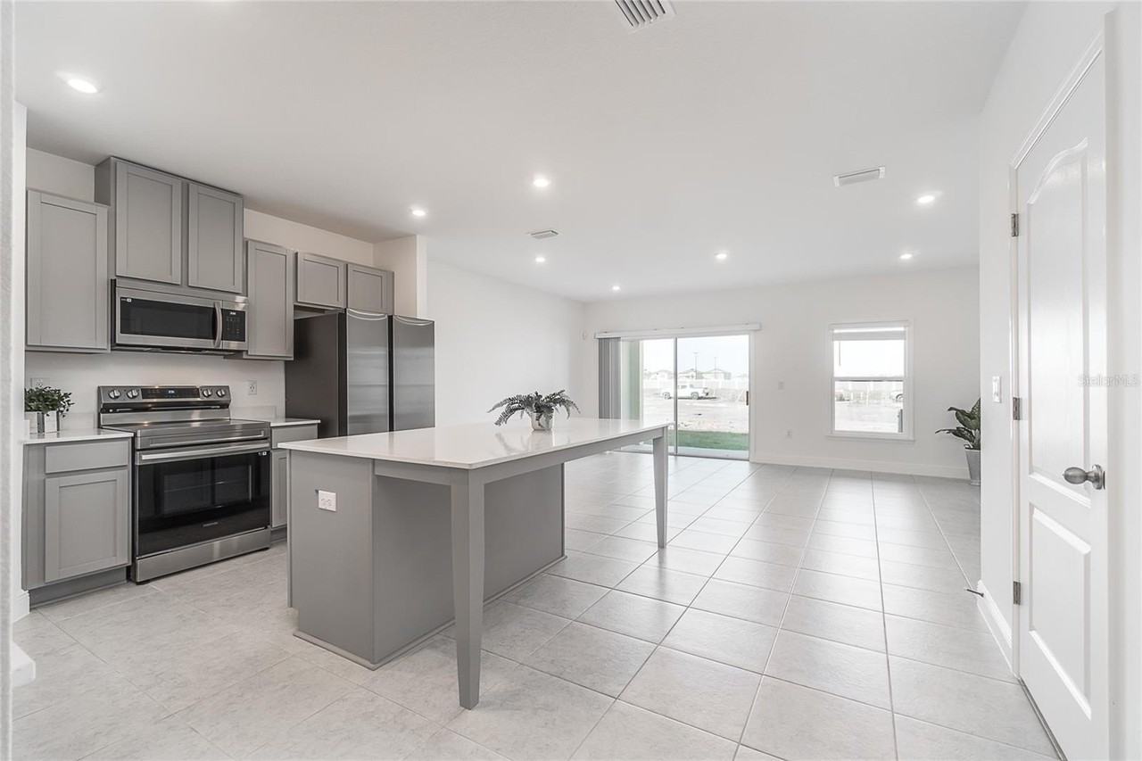 32129 Pond Apple Bnd - Photo 5 of 28