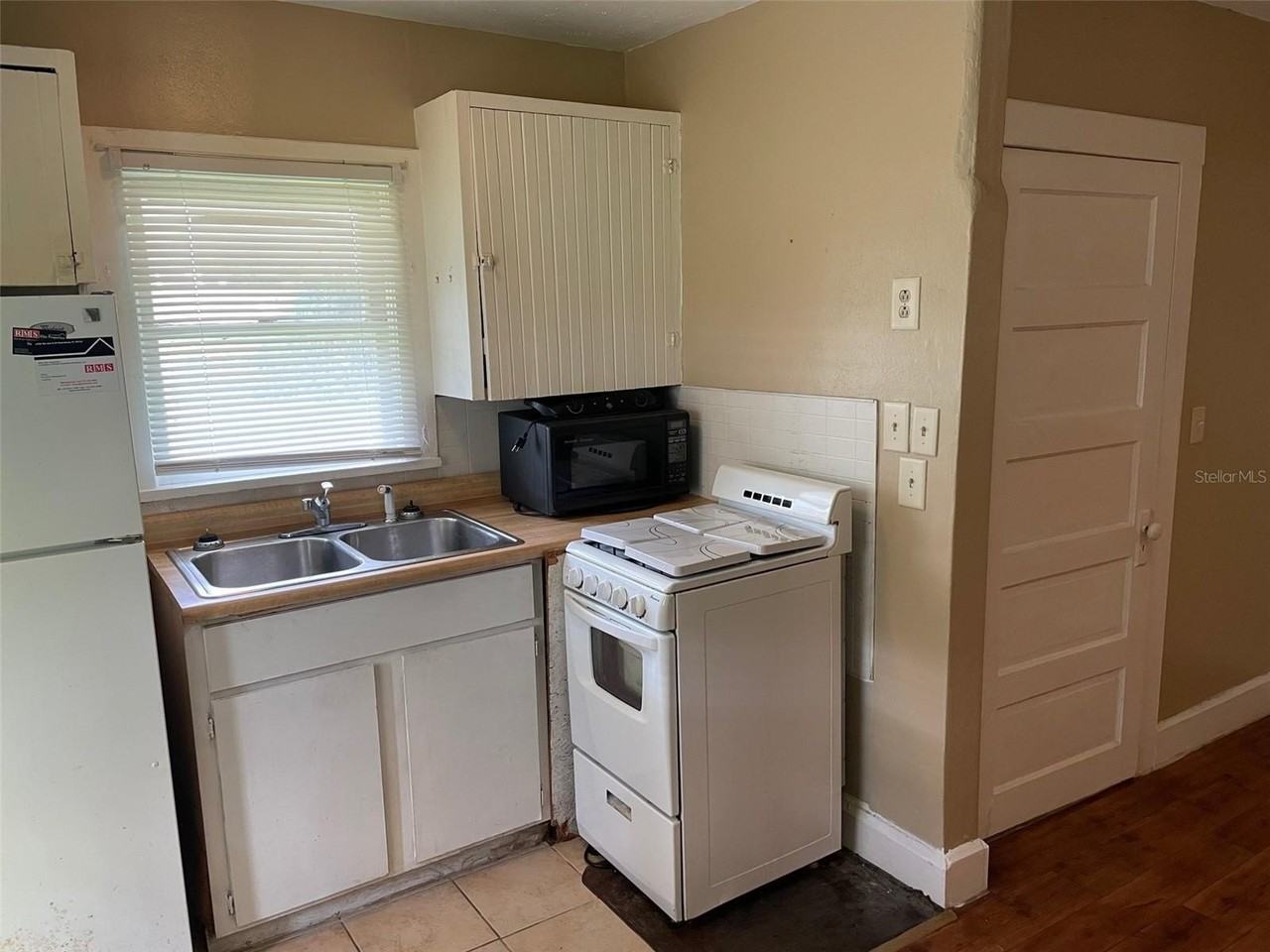 1648 27th Ave N #2 - Photo 6 of 11