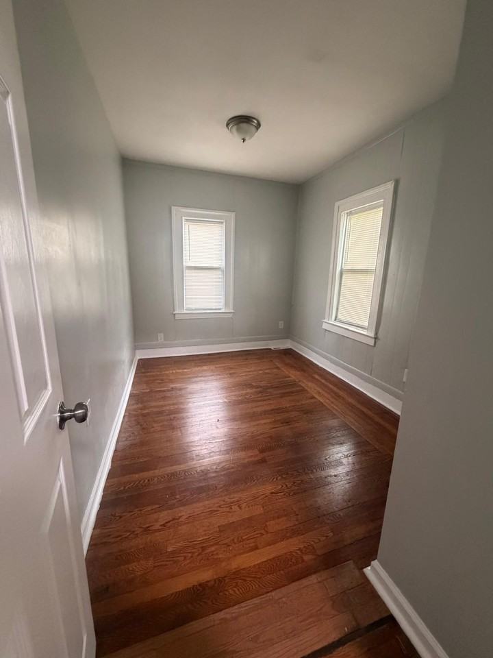32 Redfield St #2 - Photo 2 of 8