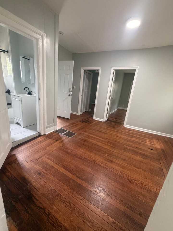 32 Redfield St #2 - Photo 7 of 8