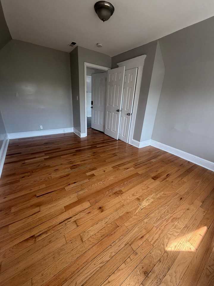467 Connecticut Ave #3 - Photo 4 of 9