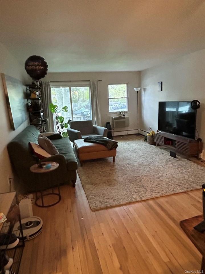 2305 Wilshire Ln #2305 - Photo 2 of 6
