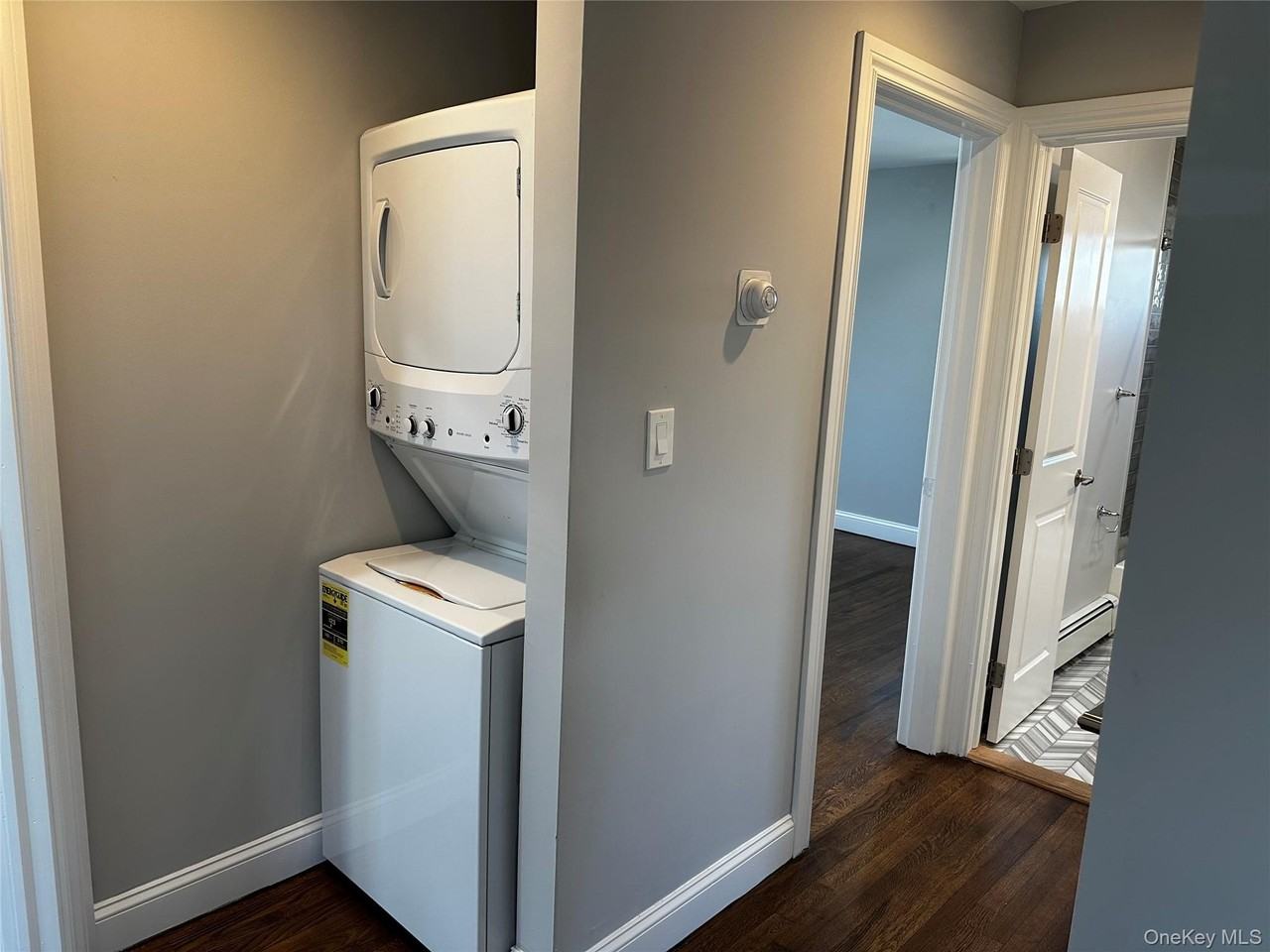 56 Marwood Rd N #2ndFL - Photo 7 of 11