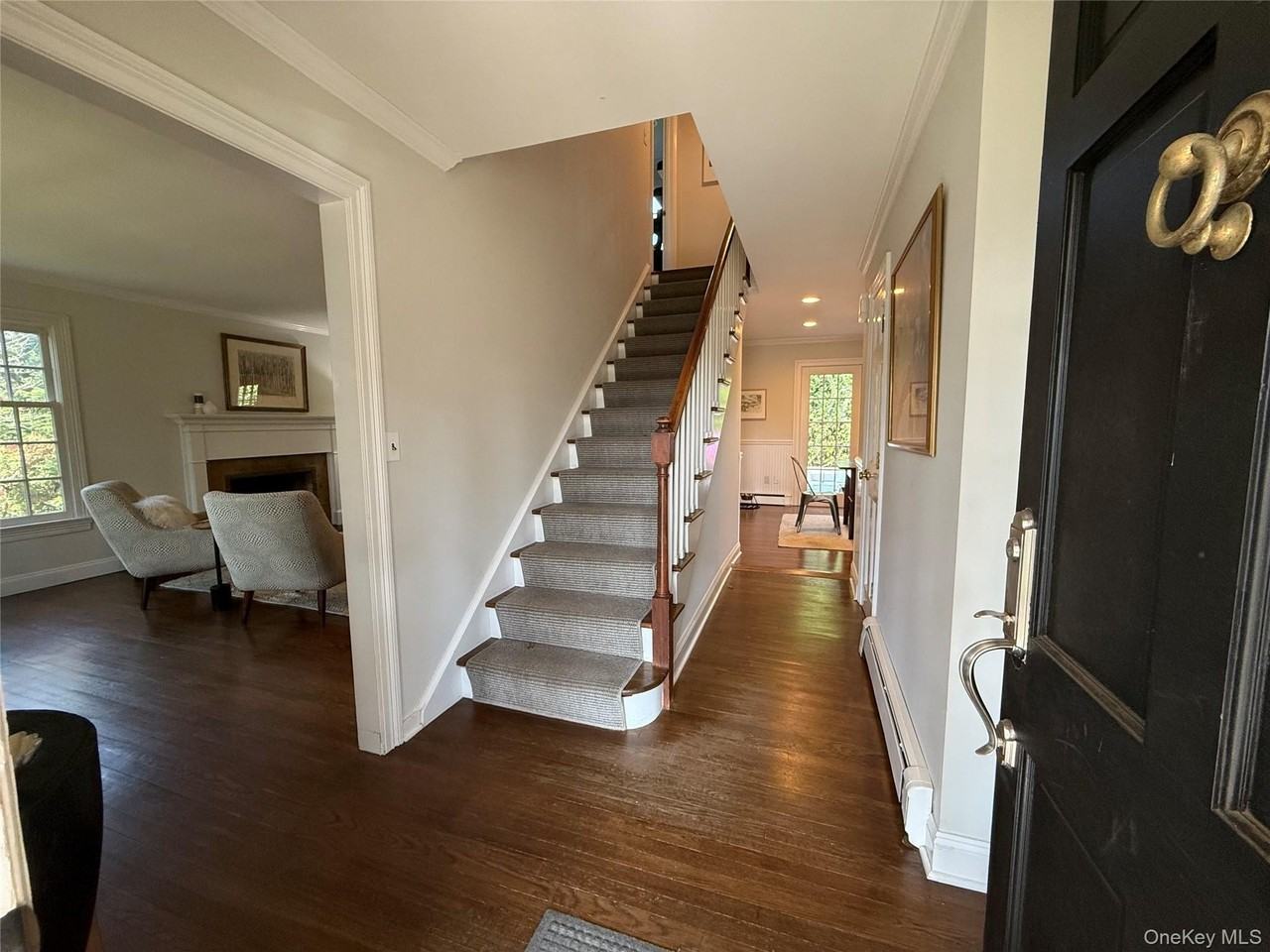 21 Westbank Rd - Photo 3 of 32
