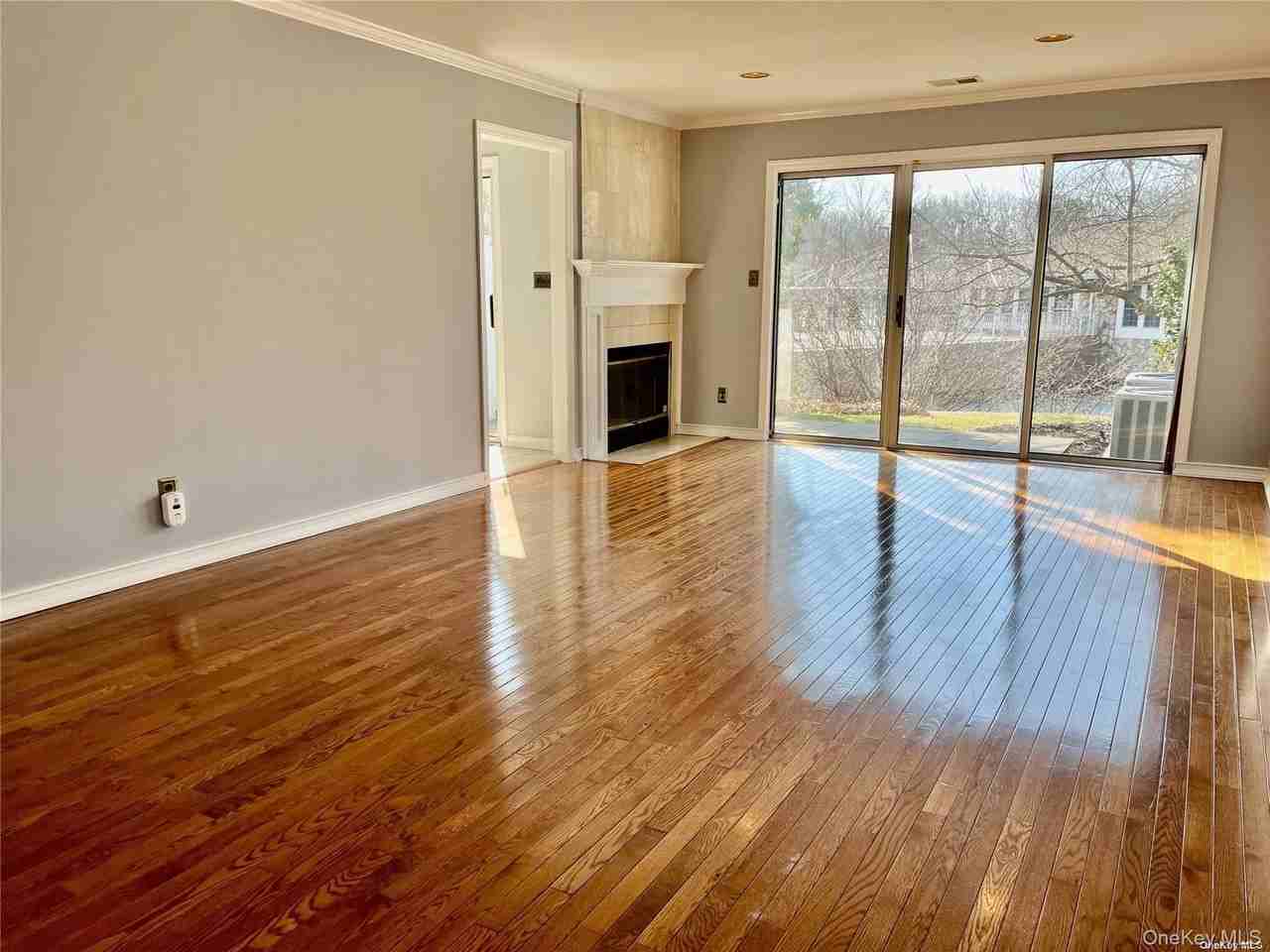 132 Fairfield Dr - Photo 5 of 32
