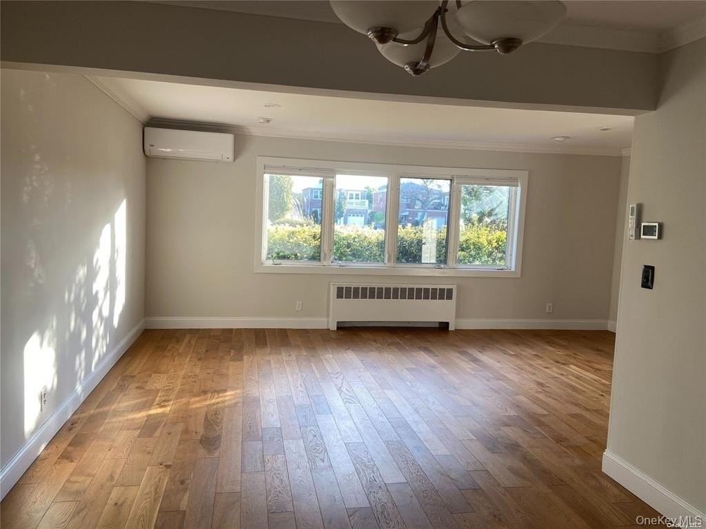 541 E Park Ave #1stFL - Photo 5 of 16