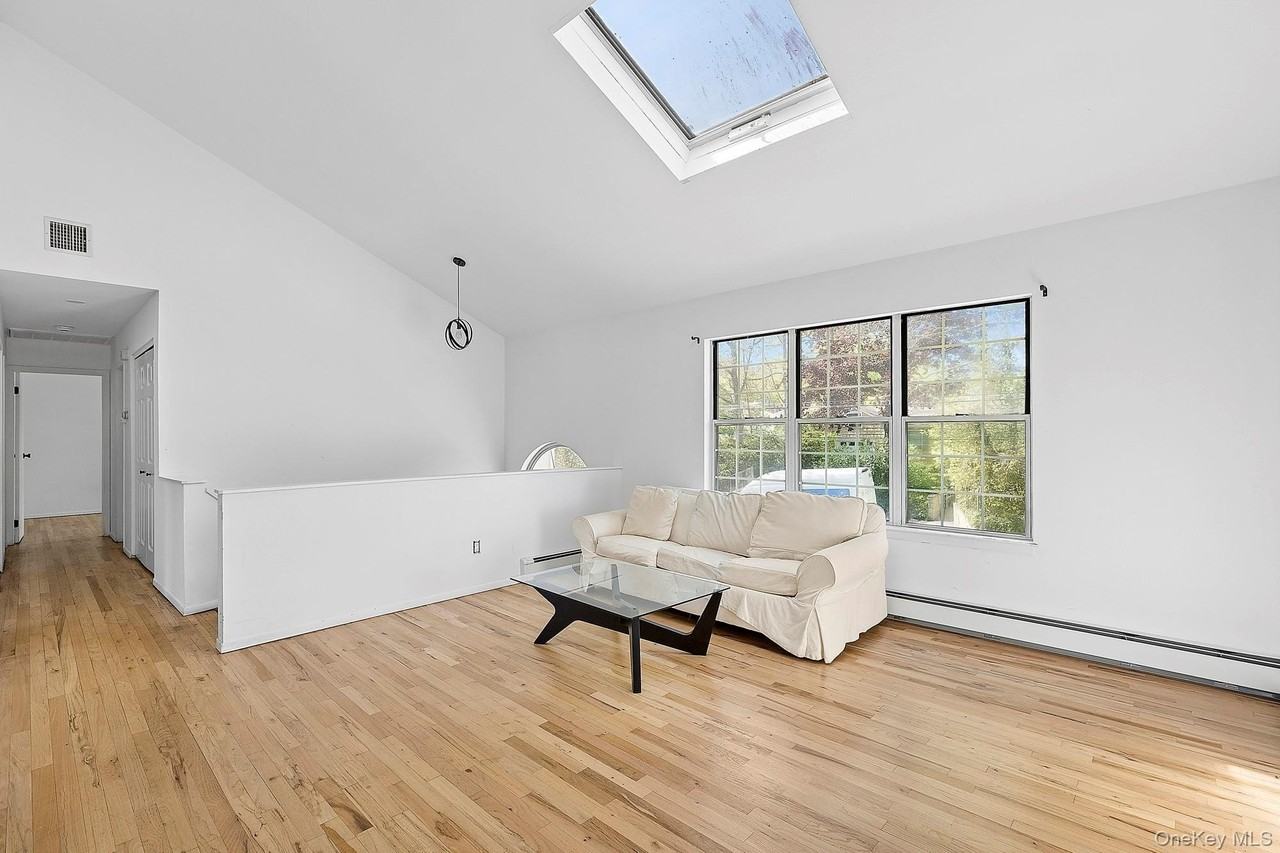 65 16th St - Photo 3 of 16