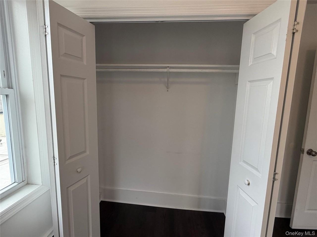 304 Main St - Photo 7 of 9