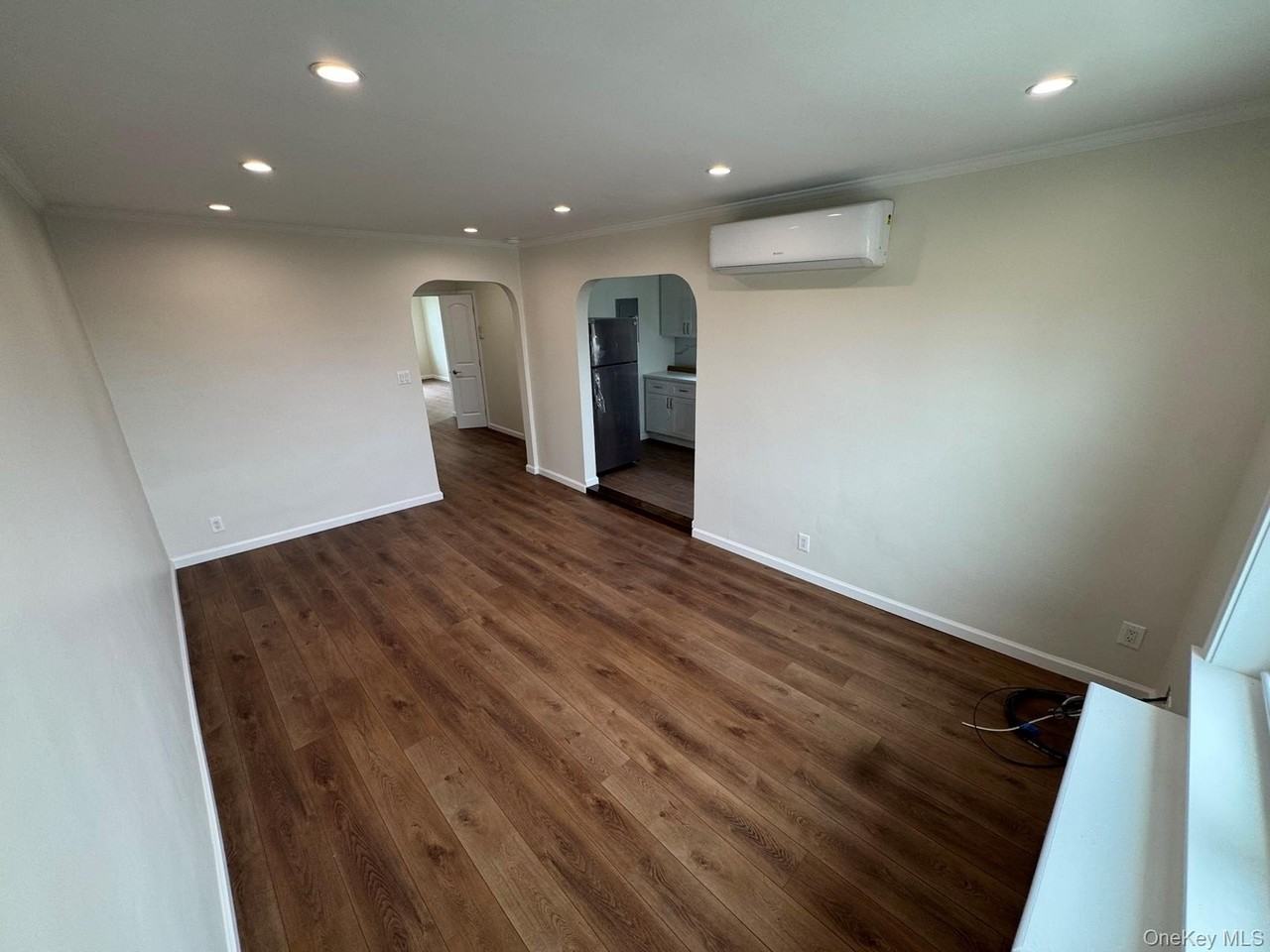 4727 Bell Blvd #3 - Photo 4 of 14