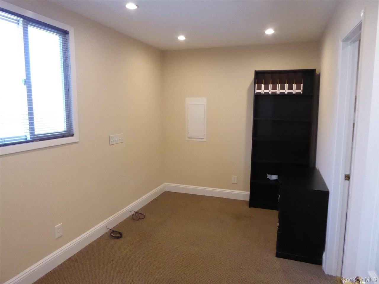 122 Forest Ave #REAR - Photo 6 of 27